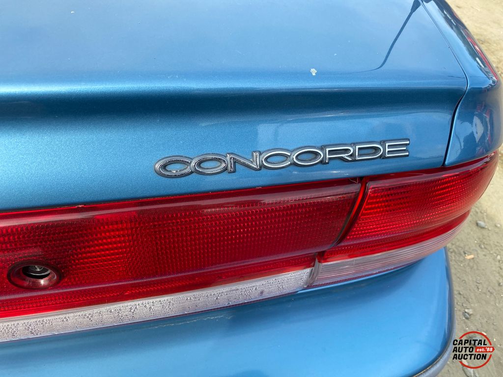 1995 CHRYSLER CONCORDE 11