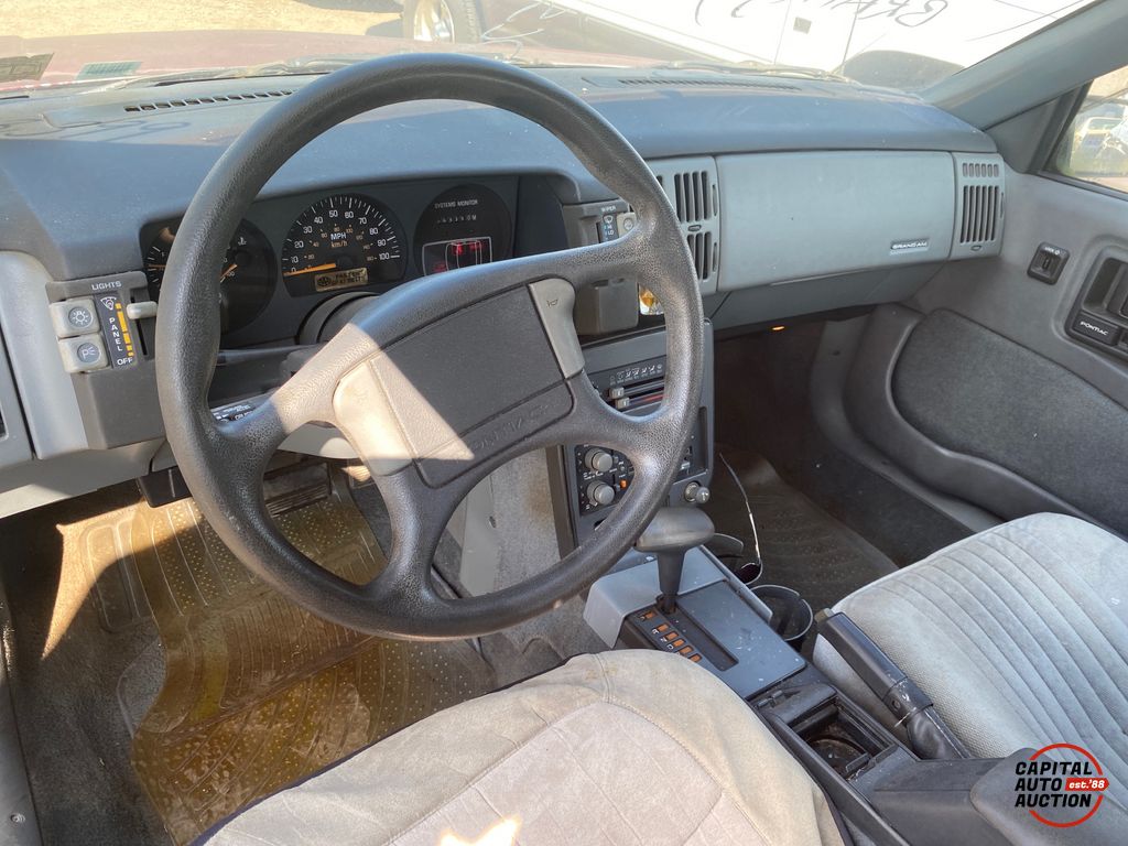 1989 Pontiac Grand Am 10