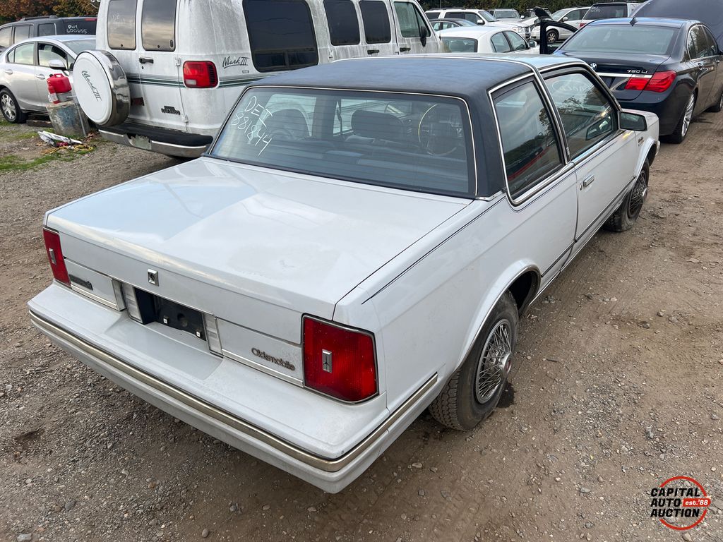 1982 Oldsmobile Cutlass Ciera 3