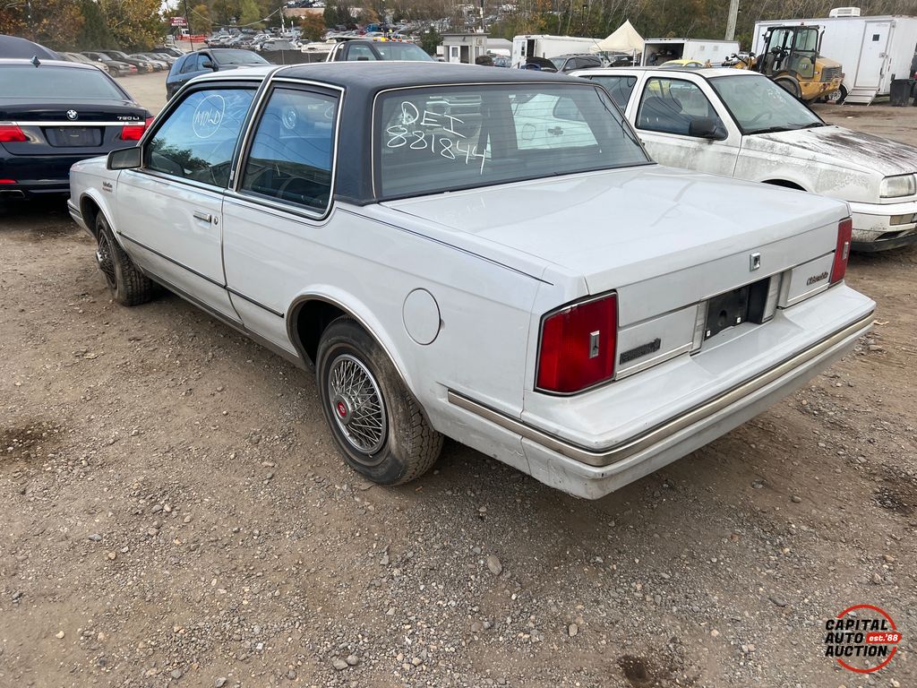 1982 Oldsmobile Cutlass Ciera 2