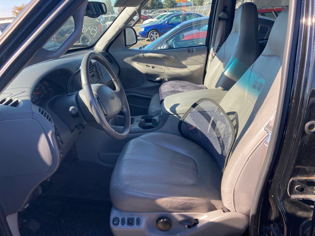 2002 FORD EXPEDITION 14