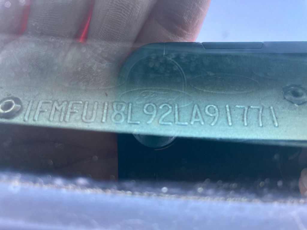 2002 FORD EXPEDITION 12