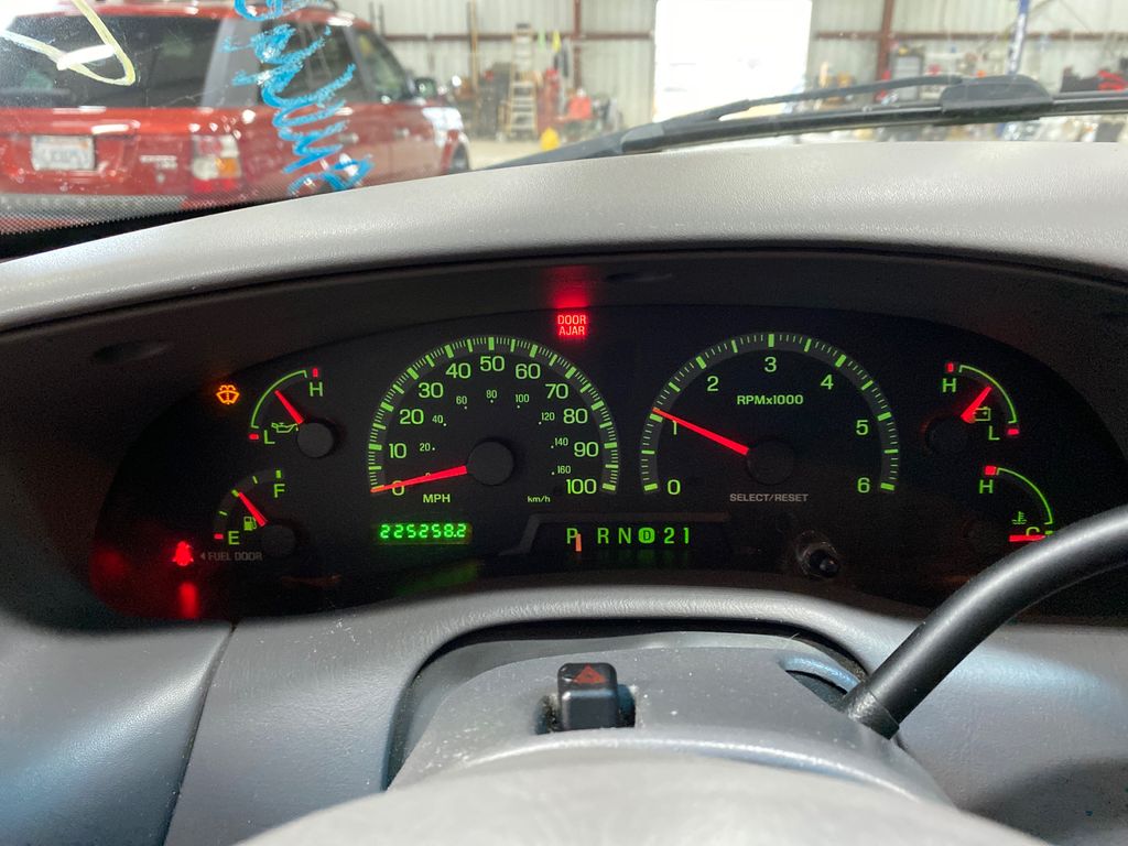 2002 FORD EXPEDITION 4