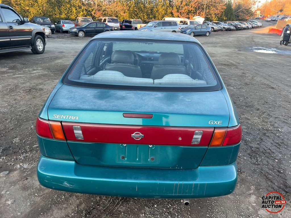 1996 NISSAN Sentra 6