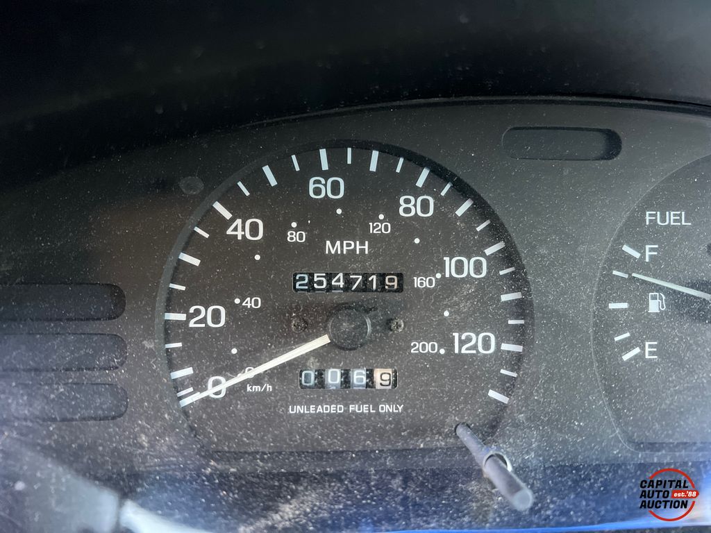 1996 NISSAN Sentra 4