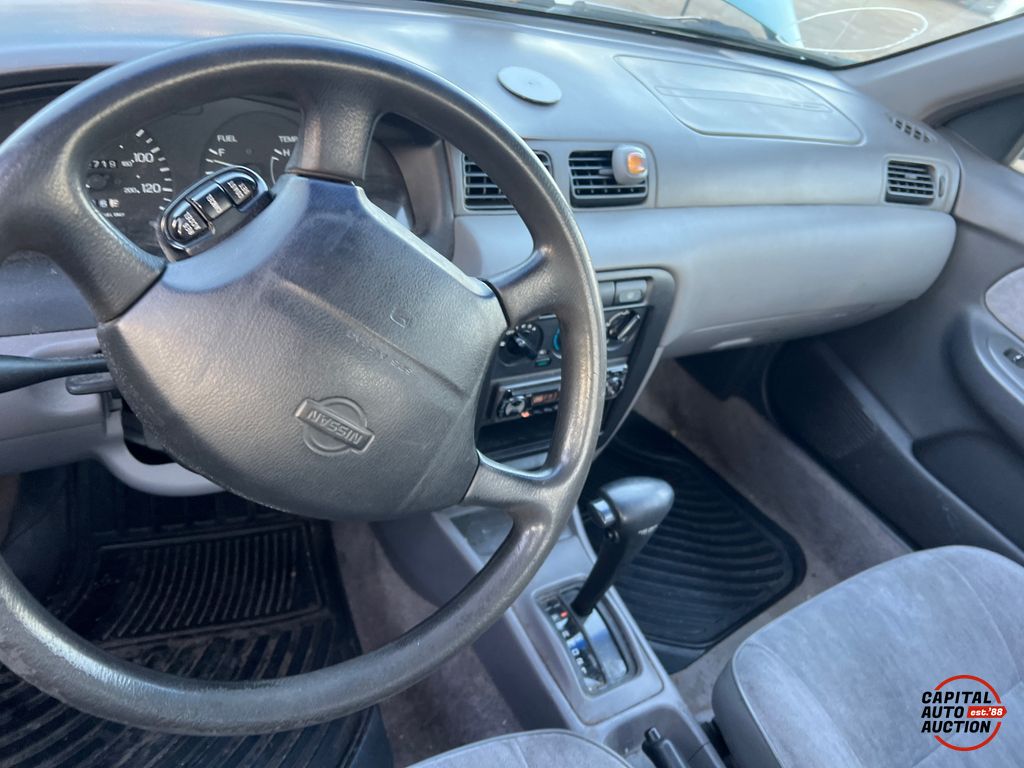 1996 NISSAN Sentra 10