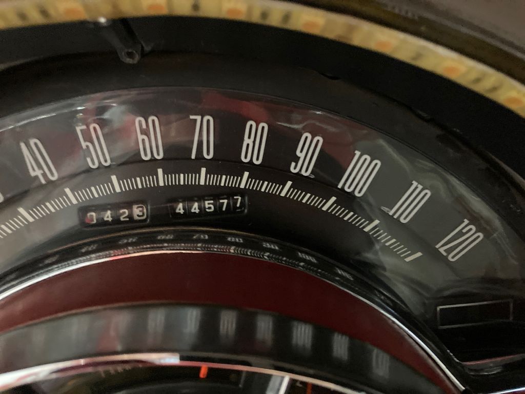 1966 Chrysler 300 4