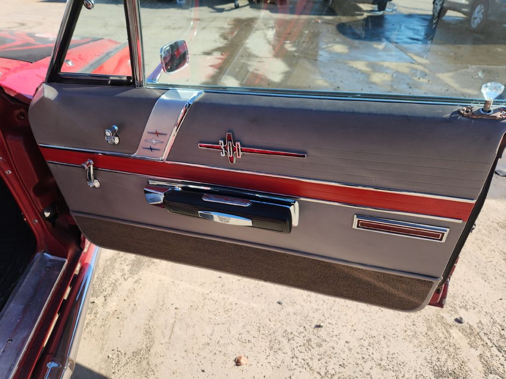 1966 Chrysler 300 17
