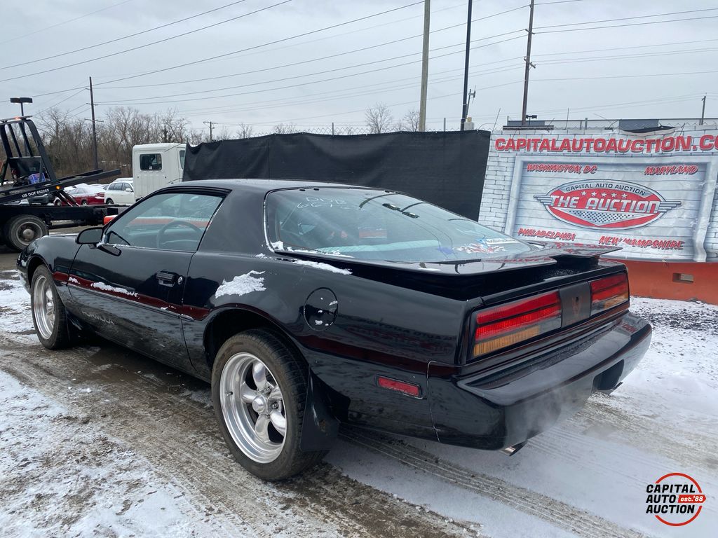 1992 Pontiac Firebird 2