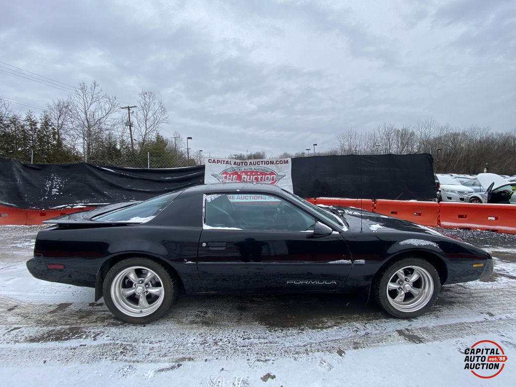 1992 Pontiac Firebird 17