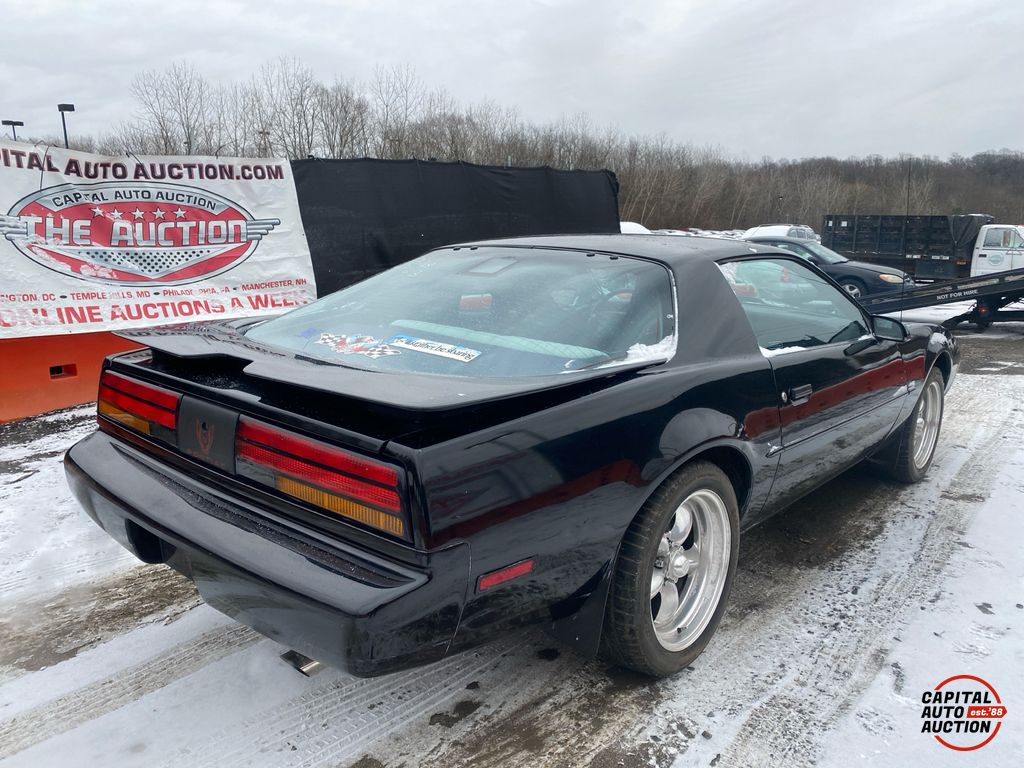 1992 Pontiac Firebird 3