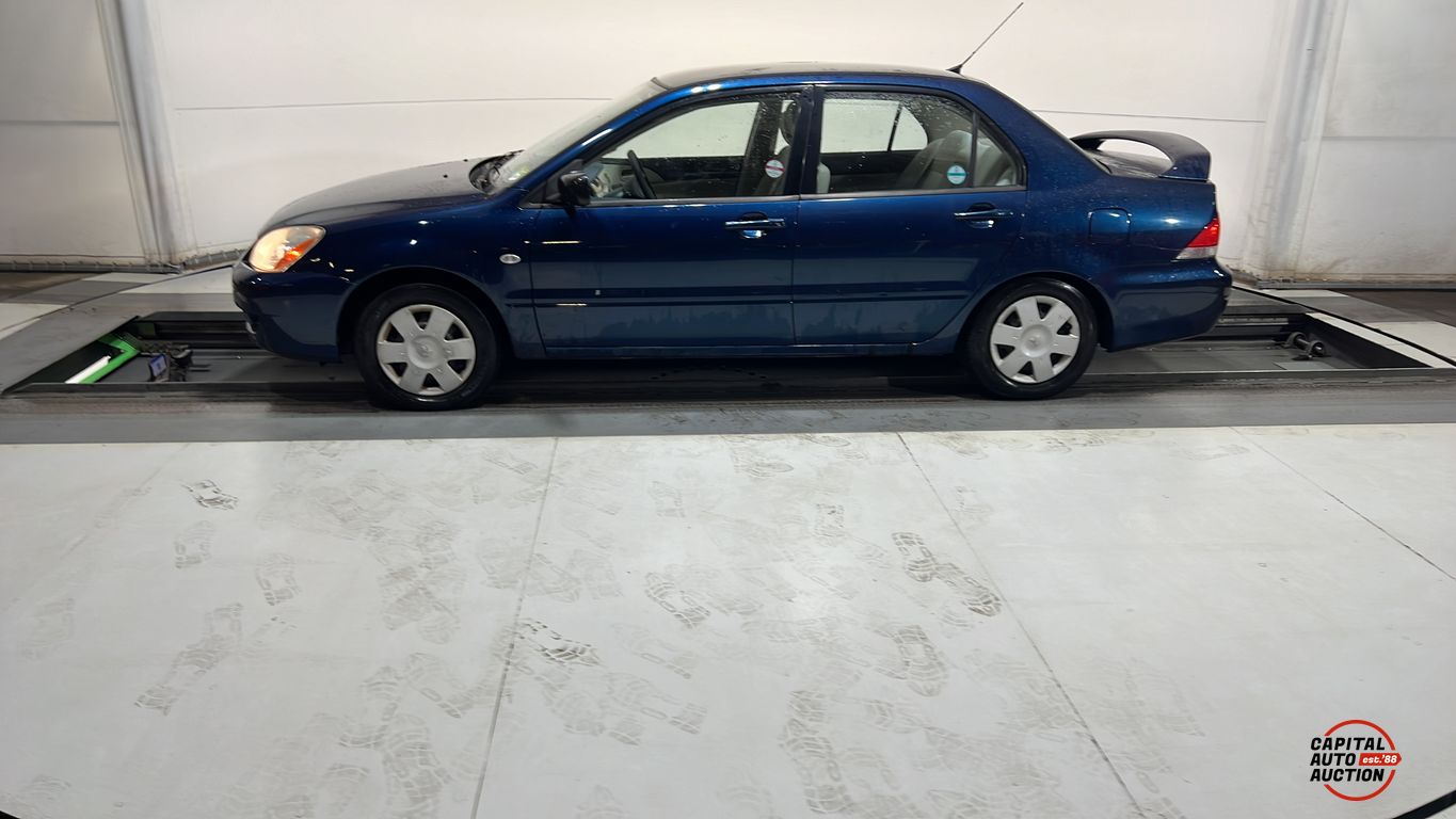 2004 Mitsubishi LANCER ES 11
