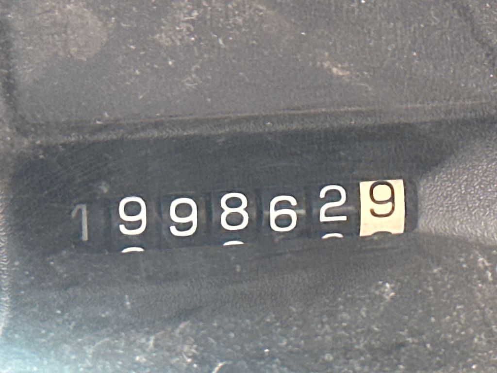 1997 CHEVROLET CAVALIER 4
