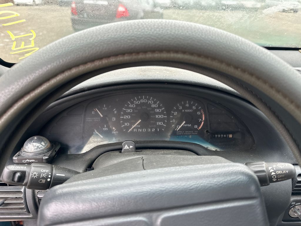 1997 CHEVROLET CAVALIER 10