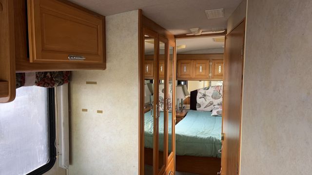 Internet Auction | WNC101604 1995 Fleetwood southwind