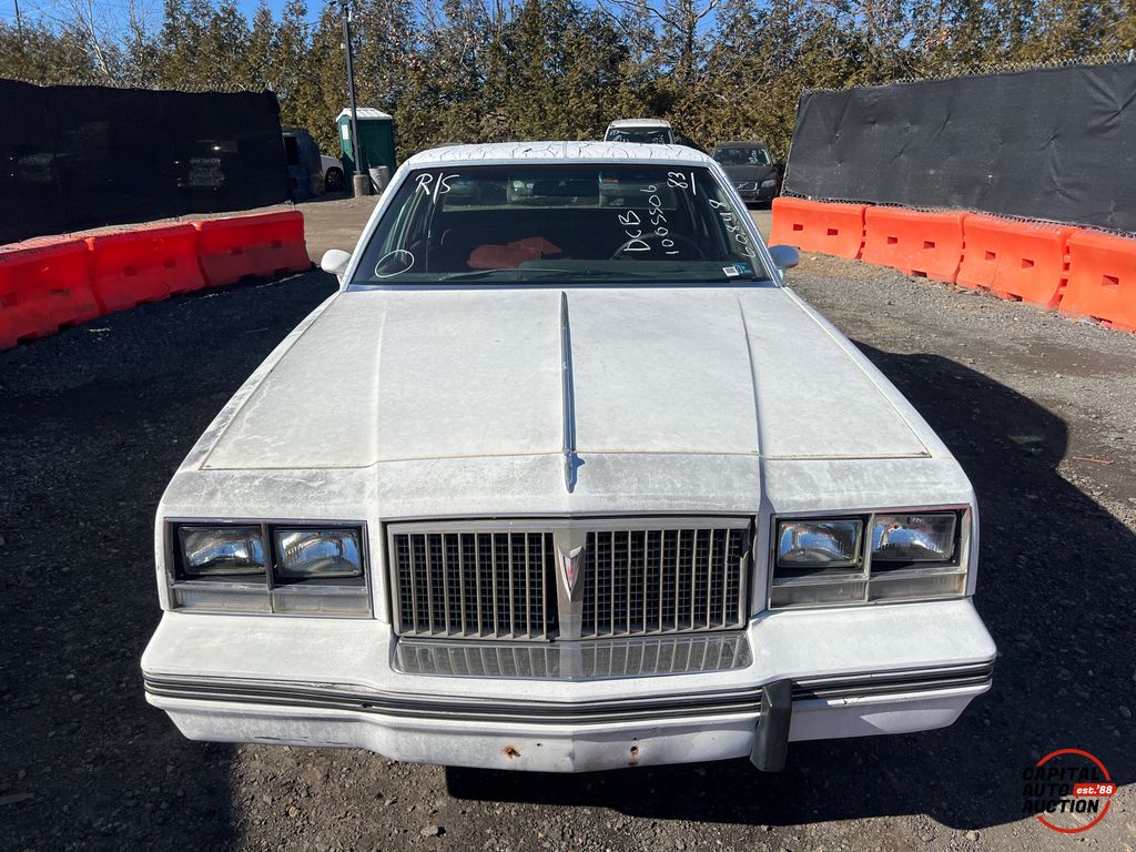 1983 Pontiac Bonneville 5