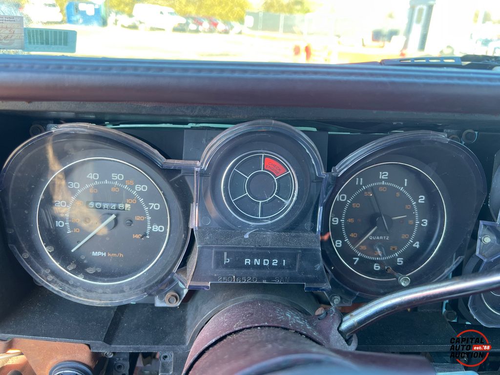 1983 Pontiac Bonneville 4