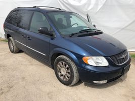 2003 Chrysler Town and Country