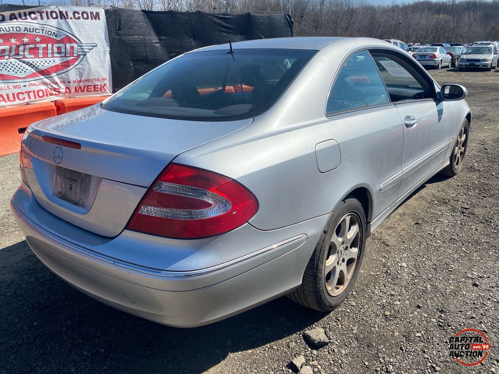 2004 MERCEDES-BENZ CLK 3