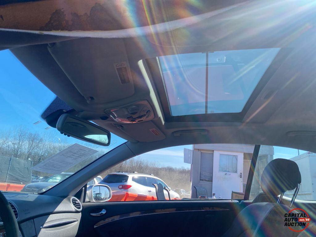 2004 MERCEDES-BENZ CLK 11