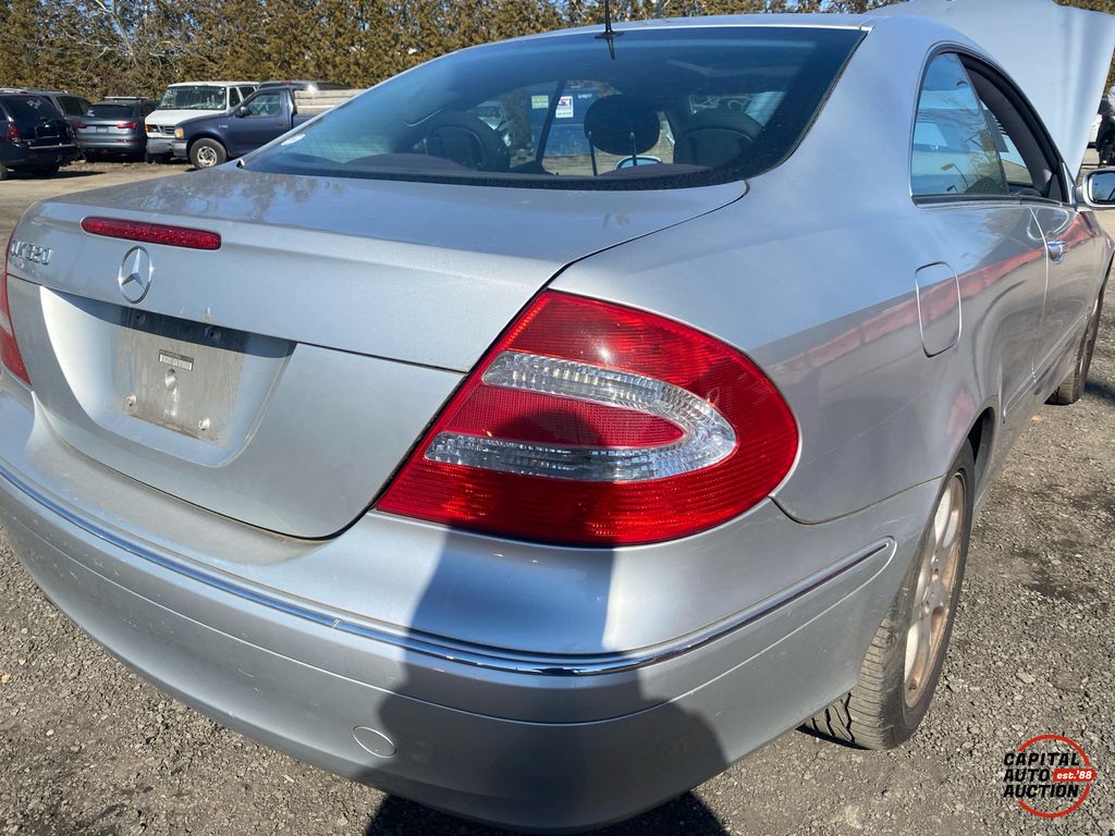 2004 MERCEDES-BENZ CLK 16