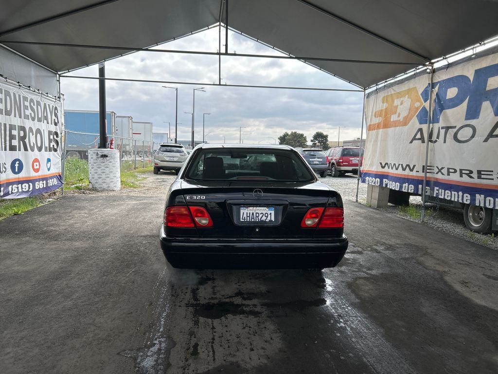 1999 Mercedes-Benz E-Class 6