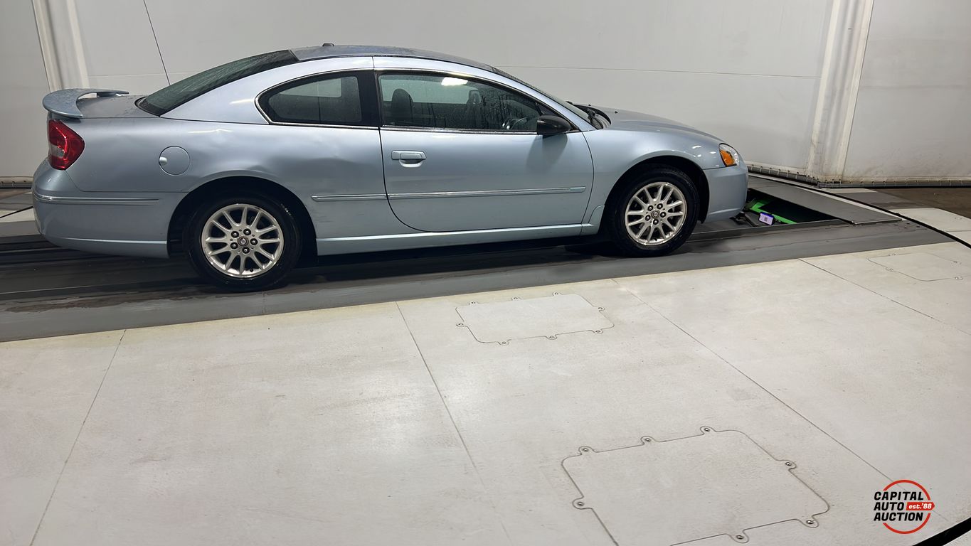 2003 Chrysler SEBRING LX 13