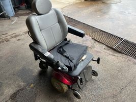  PRIDE JAZZY ELECTRIC WHEELCHAIR