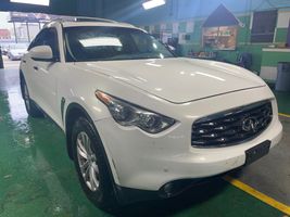 2011 Infiniti FX35