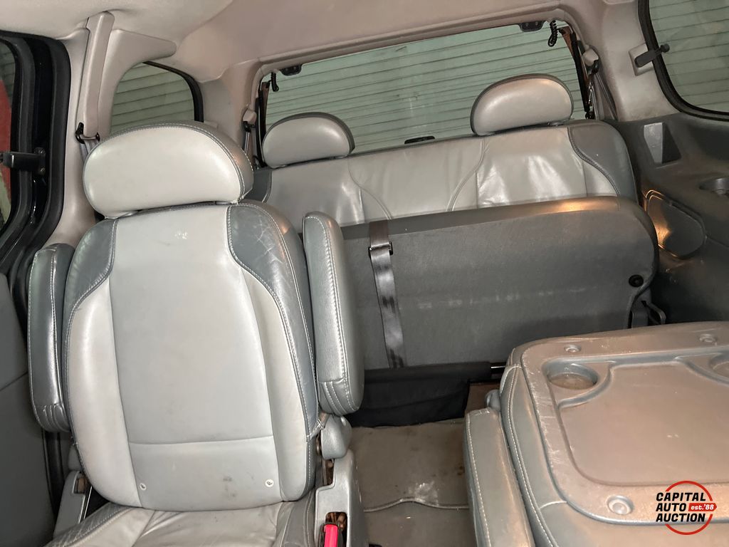 2002 Mercury Villager 8