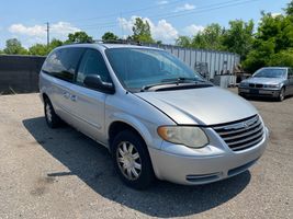 2006 Chrysler Town and Country