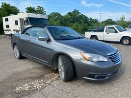 2011 Chrysler 200