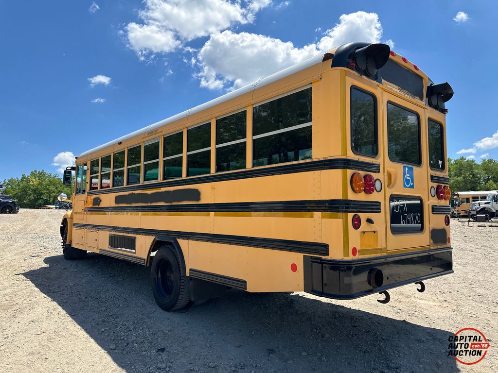 2009 IC BUS CE Series 2