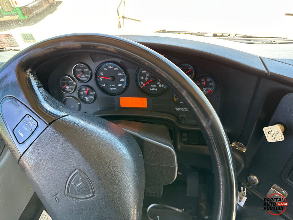 2009 IC BUS CE Series 10