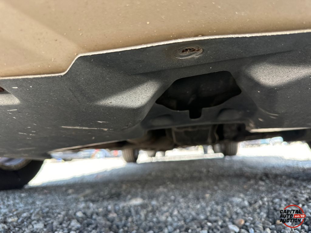 2000 Mitsubishi Diamante 22