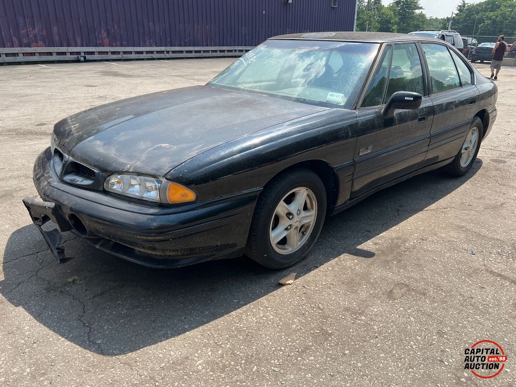 1998 Pontiac Bonneville 1