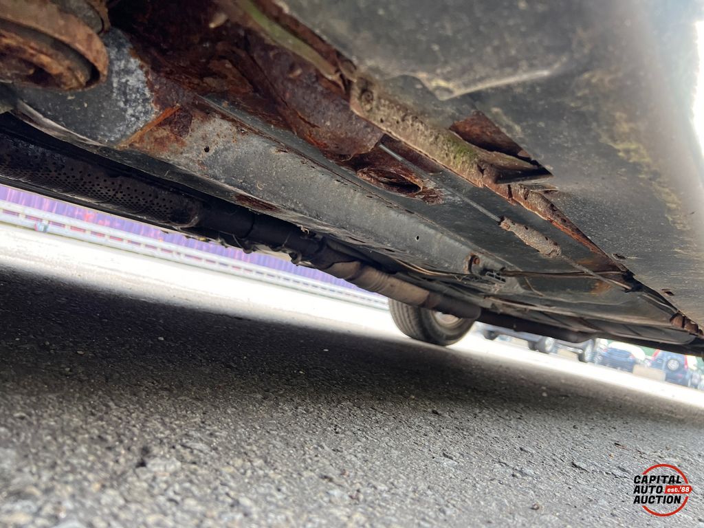 1998 Pontiac Bonneville 16