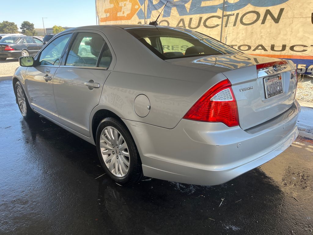 2010 Ford Fusion Hybrid 2