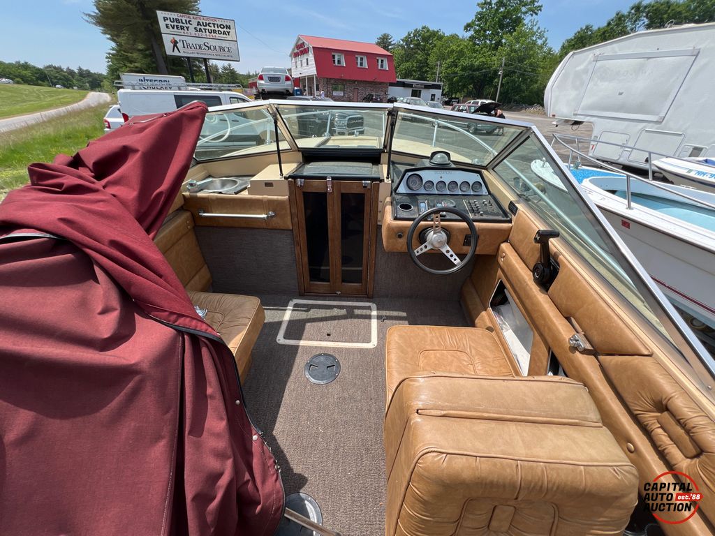 1982 Chris Craft 210 SCORPION 7