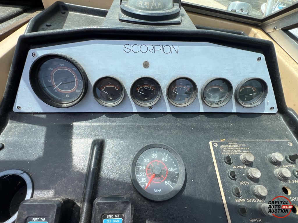 1982 Chris Craft 210 SCORPION 4