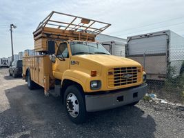 2002 Chevrolet C7500