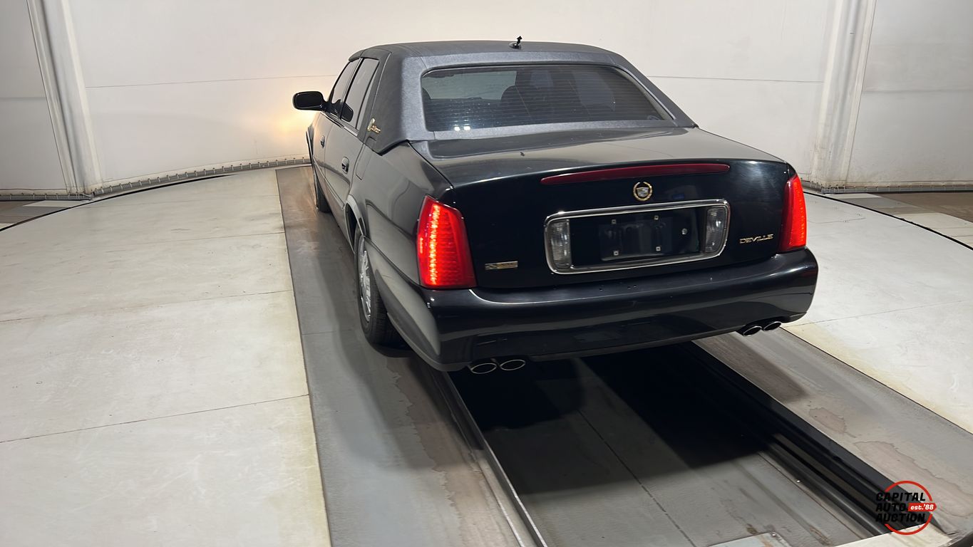 2005 Cadillac DeVille 6