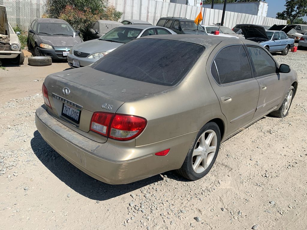 2002 Infiniti I35 3