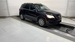 2010 VOLKSWAGEN Tiguan