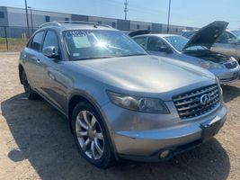 2005 Infiniti FX35