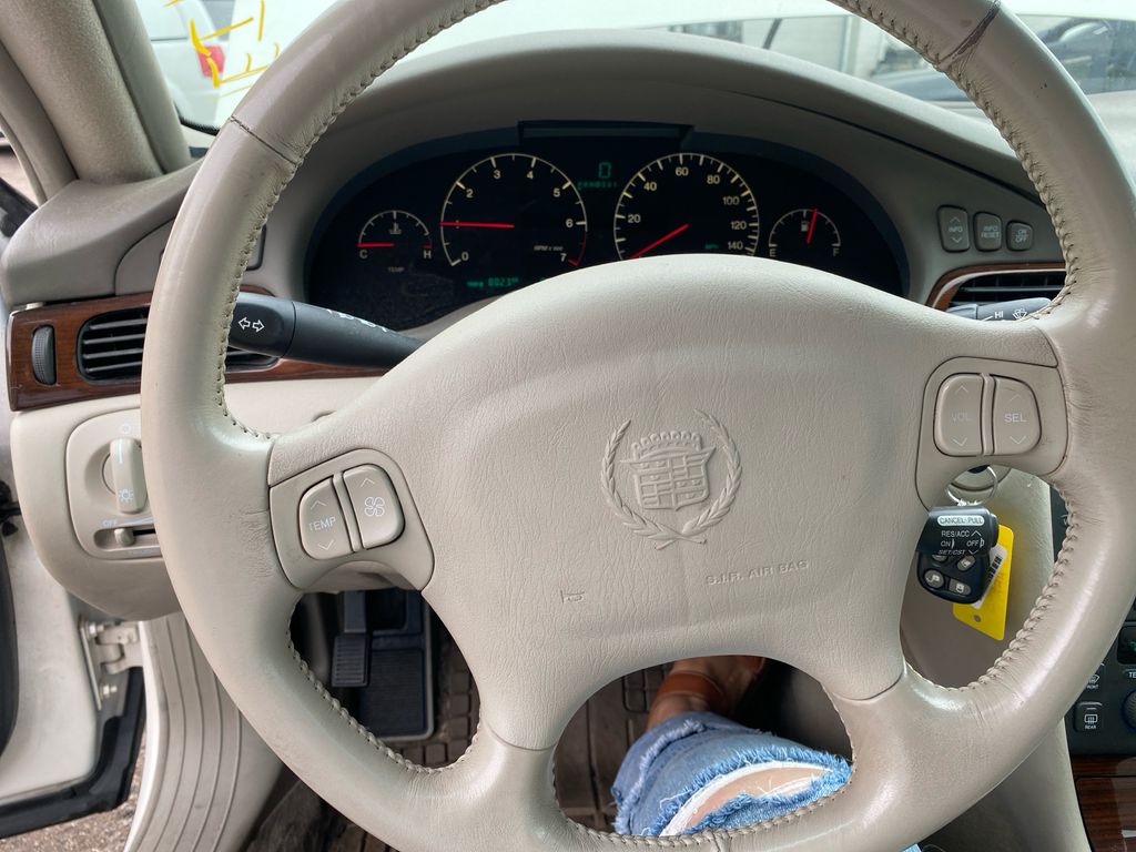 2000 CADILLAC SEVILLE 12