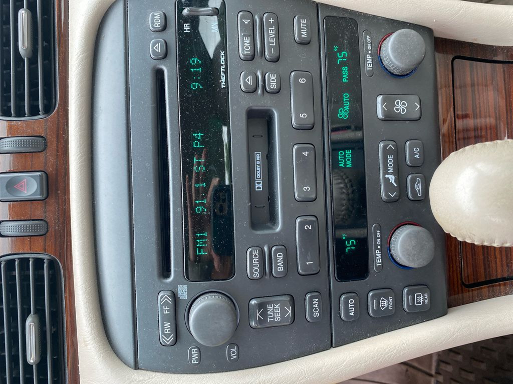 2000 CADILLAC SEVILLE 13