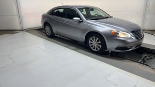 2013 Chrysler 200