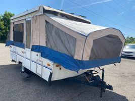 2001 Keystone camper