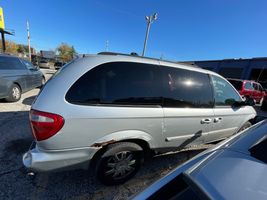 2006 Chrysler Town & Country